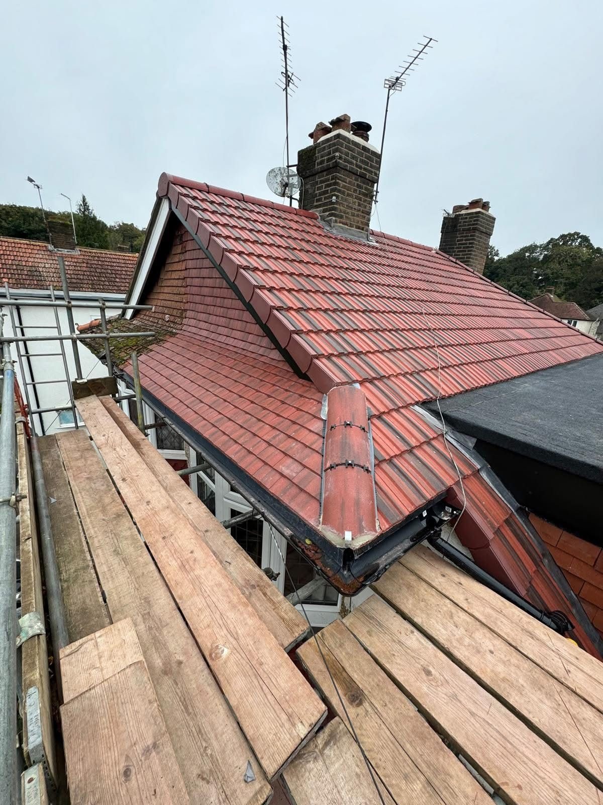 24/7 emergency roof repairs
